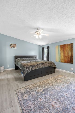 1650 W Forevergreen Road, North Liberty, IA 52317
