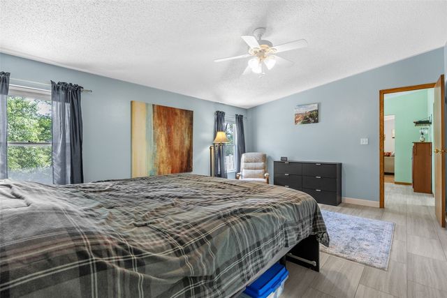 1650 W Forevergreen Road, North Liberty, IA 52317