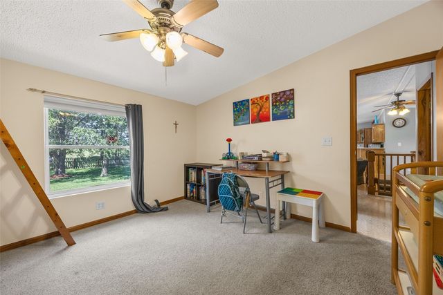 1650 W Forevergreen Road, North Liberty, IA 52317