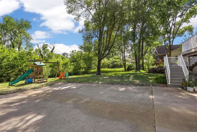 1650 W Forevergreen Road, North Liberty, IA 52317