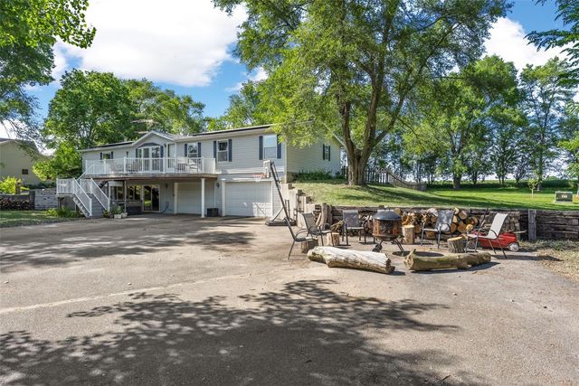 1650 W Forevergreen Road, North Liberty, IA 52317