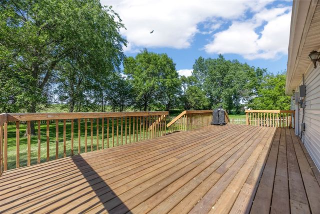 1650 W Forevergreen Road, North Liberty, IA 52317
