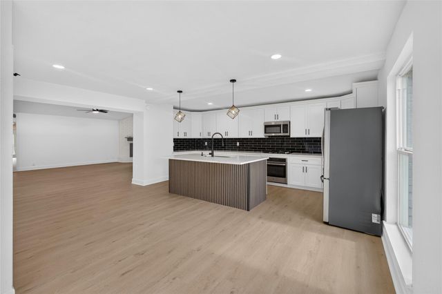 3139 Hazel Park Drive, Houston, TX 77082