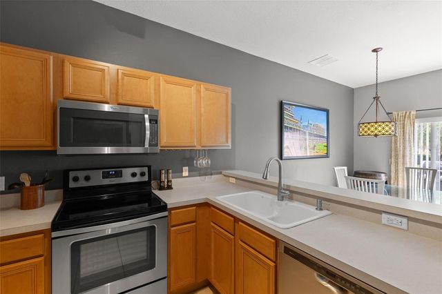 20304 NOBLE OAK PLACE, Tampa, FL 33647