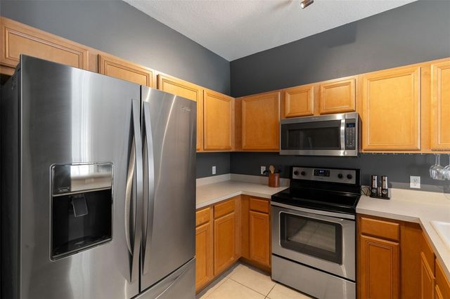 20304 NOBLE OAK PLACE, Tampa, FL 33647