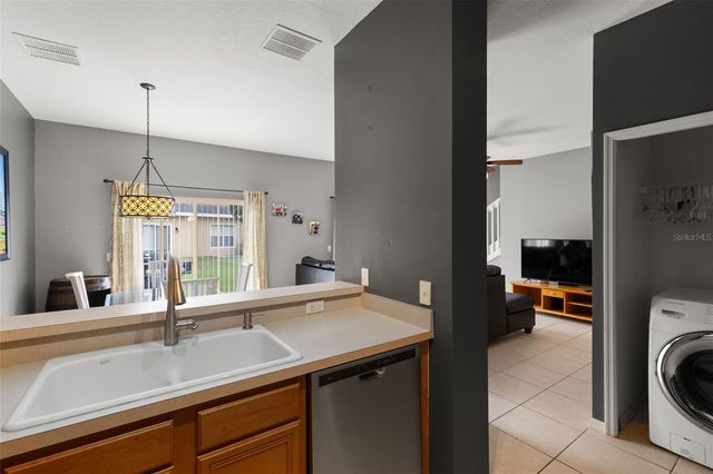 20304 NOBLE OAK PLACE, Tampa, FL 33647