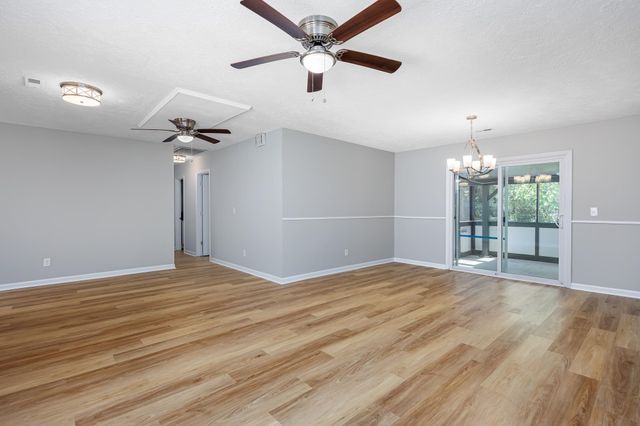 216 Loblolly Ln., Myrtle Beach, SC 29579