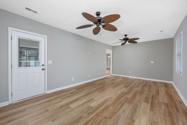 216 Loblolly Ln., Myrtle Beach, SC 29579