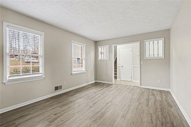 126 W Jousters NW Lane, Lawrenceville, GA 30044