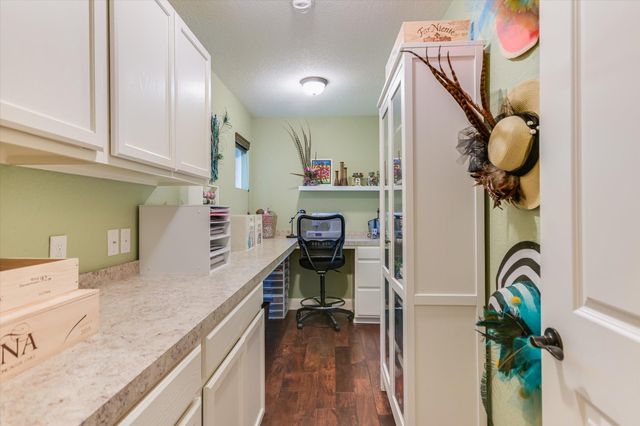 348 Carlson CIR, Buchanan Dam, TX 78609