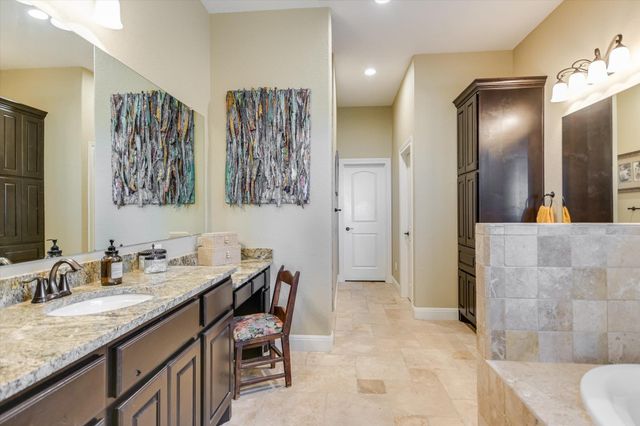 348 Carlson CIR, Buchanan Dam, TX 78609