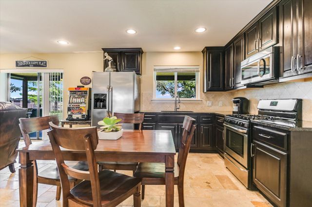 348 Carlson CIR, Buchanan Dam, TX 78609