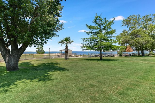 348 Carlson CIR, Buchanan Dam, TX 78609