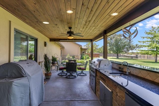 348 Carlson CIR, Buchanan Dam, TX 78609