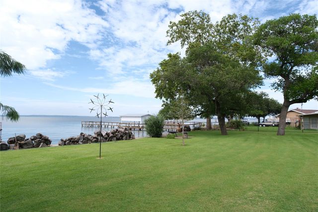 348 Carlson CIR, Buchanan Dam, TX 78609