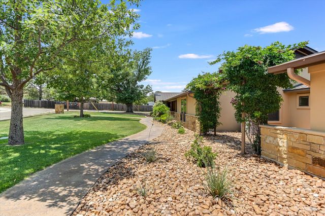 348 Carlson CIR, Buchanan Dam, TX 78609