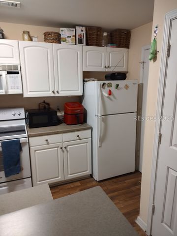 100 Kensington Blvd Apt 219, Bluffton, SC 29910