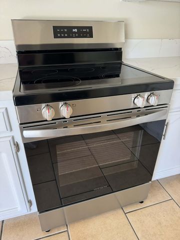 1511 W Sunnyside Avenue, Visalia, CA 93277