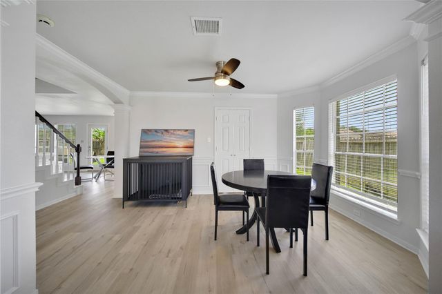 3207 Leila Oaks Drive, Houston, TX 77082
