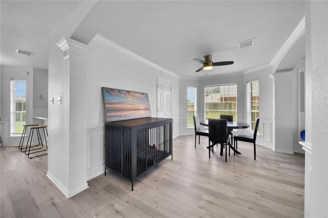 3207 Leila Oaks Drive, Houston, TX 77082