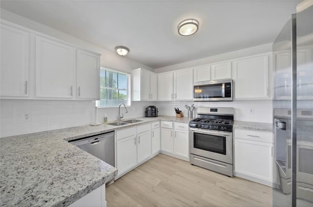 3207 Leila Oaks Drive, Houston, TX 77082