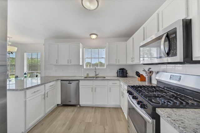 3207 Leila Oaks Drive, Houston, TX 77082