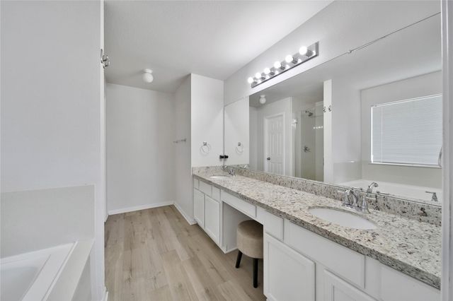 3207 Leila Oaks Drive, Houston, TX 77082