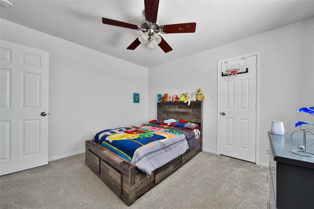 3207 Leila Oaks Drive, Houston, TX 77082