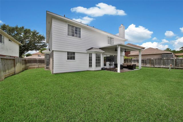 3207 Leila Oaks Drive, Houston, TX 77082