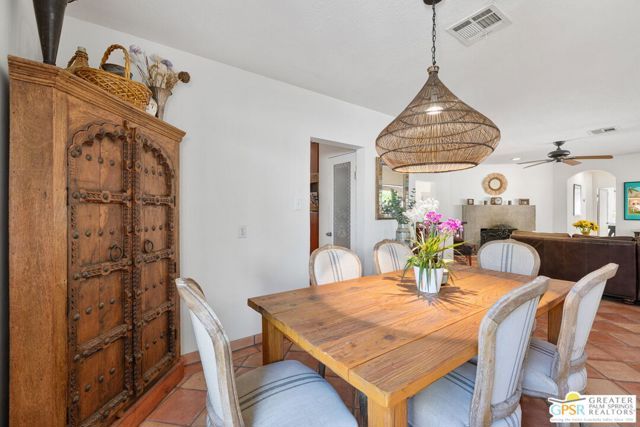 2336 N Girasol Avenue, Palm Springs, CA 92262