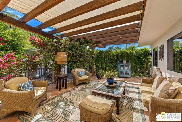 2336 N Girasol Avenue, Palm Springs, CA 92262