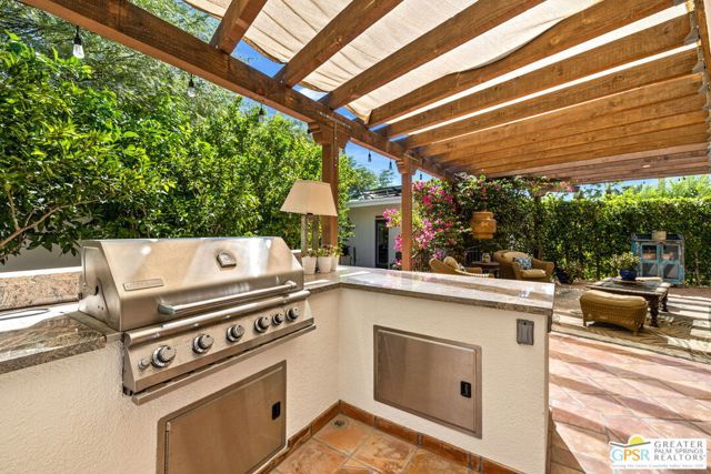 2336 N Girasol Avenue, Palm Springs, CA 92262