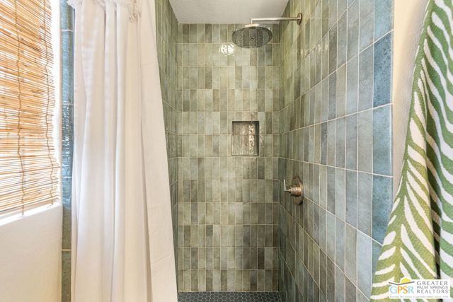 2336 N Girasol Avenue, Palm Springs, CA 92262