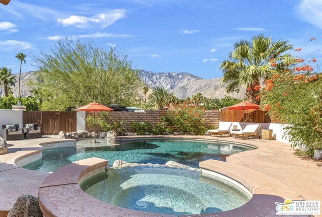 2336 N Girasol Avenue, Palm Springs, CA 92262