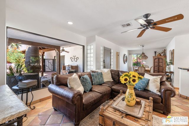 2336 N Girasol Avenue, Palm Springs, CA 92262