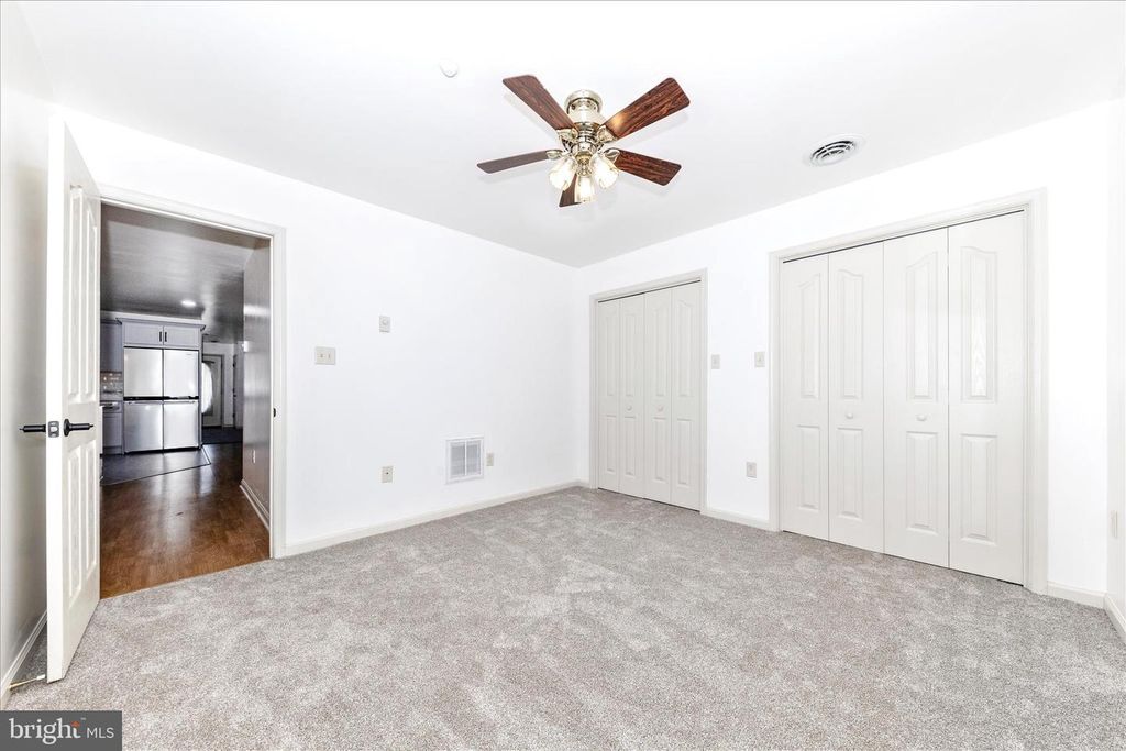 Image 30 of property listing at 372 WINDING OAK DR, Hagerstown, MD 21740