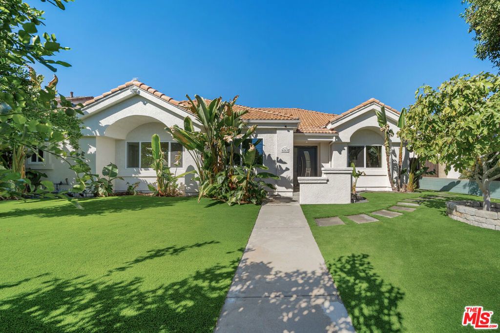 6243 Fallbrook Avenue, Woodland Hills, CA 91367 — exterior