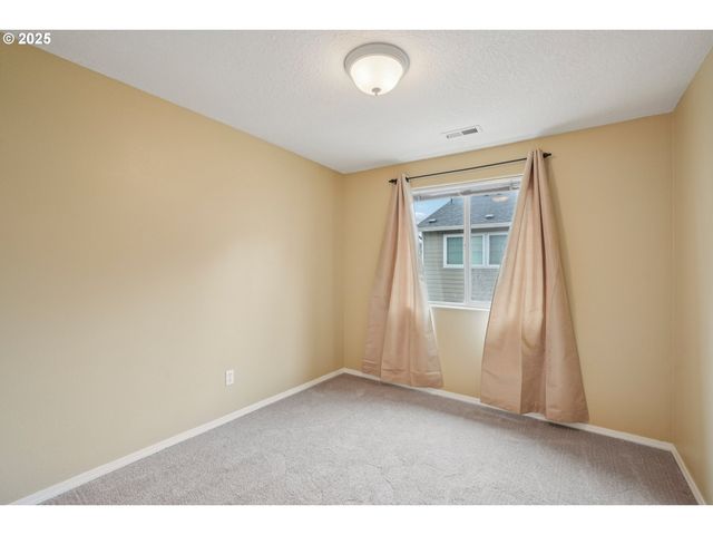 6538 Ne FOREST Ln, Hillsboro, OR 97124