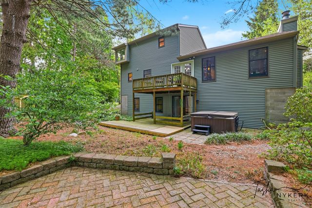 15849 Ryan Drive, Holland, MI 49424
