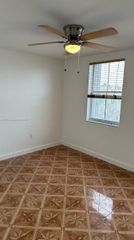 8680 NW 3rd Ln 303, Miami, FL 33126