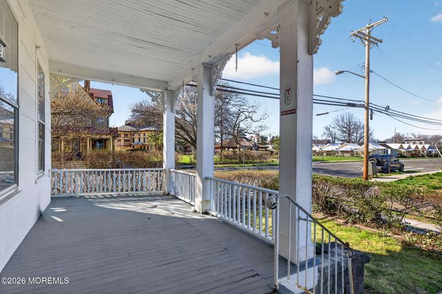 42 Ocean Pathway, Ocean Grove, NJ 07756