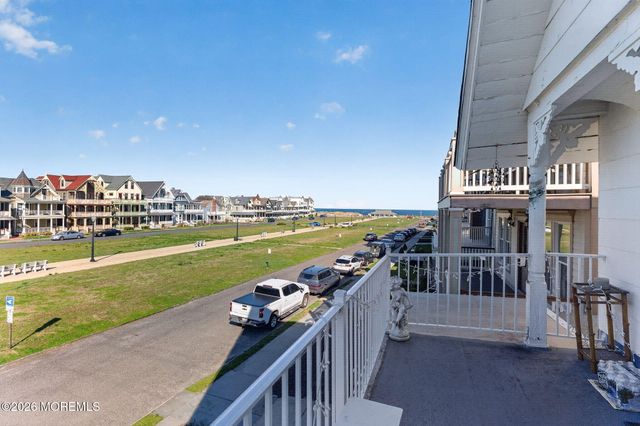 42 Ocean Pathway, Ocean Grove, NJ 07756