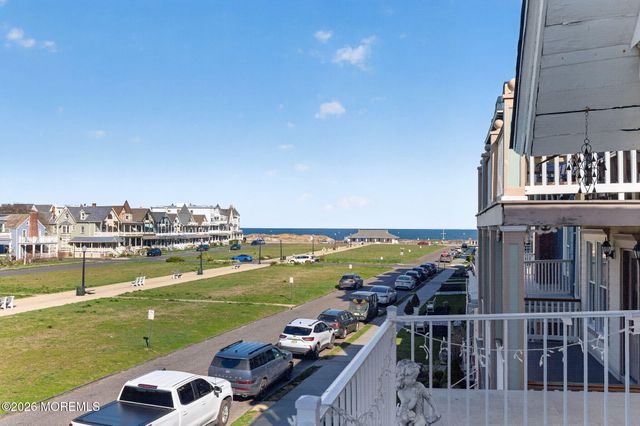 42 Ocean Pathway, Ocean Grove, NJ 07756