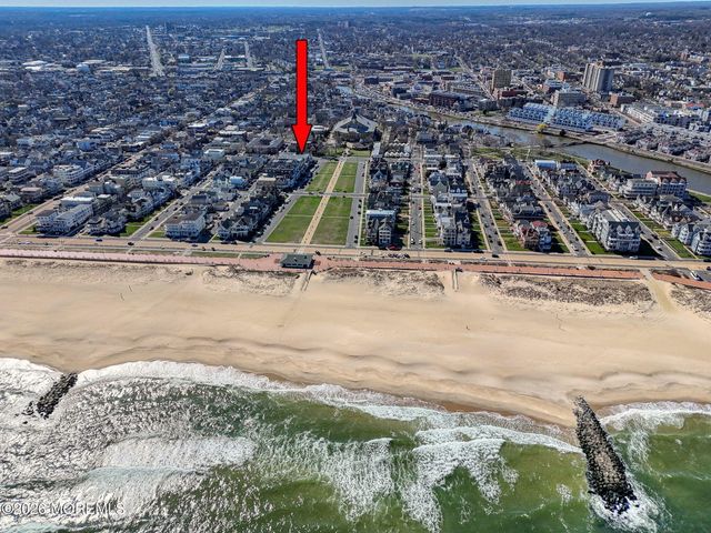 42 Ocean Pathway, Ocean Grove, NJ 07756