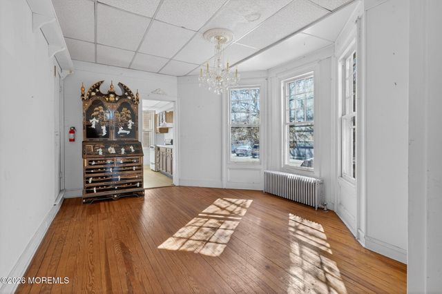 42 Ocean Pathway, Ocean Grove, NJ 07756