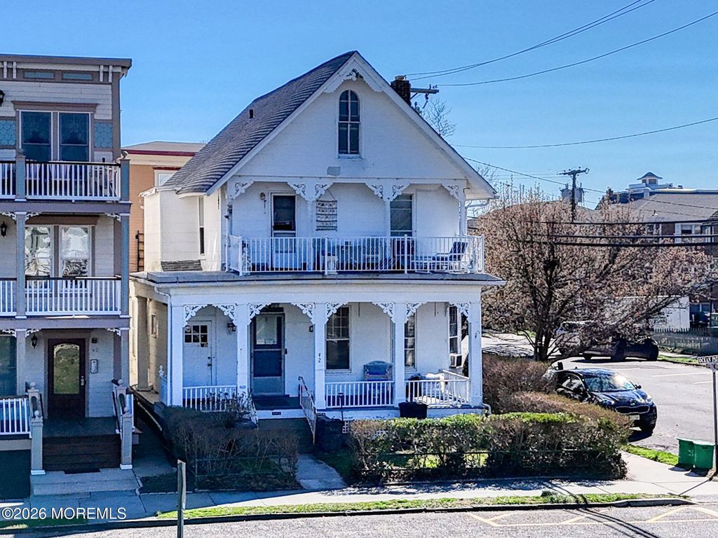 42 Ocean Pathway, Ocean Grove, NJ 07756