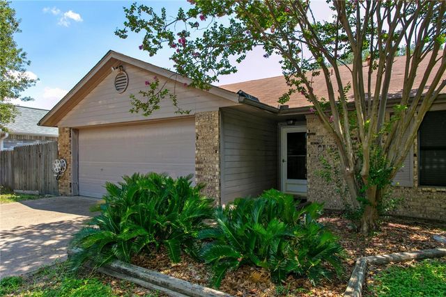 800 Azalea Court, College Station, TX 77840
