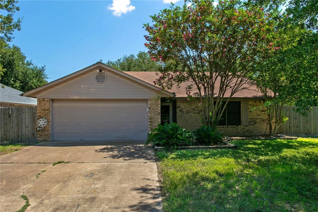 800 Azalea Court, College Station, TX 77840