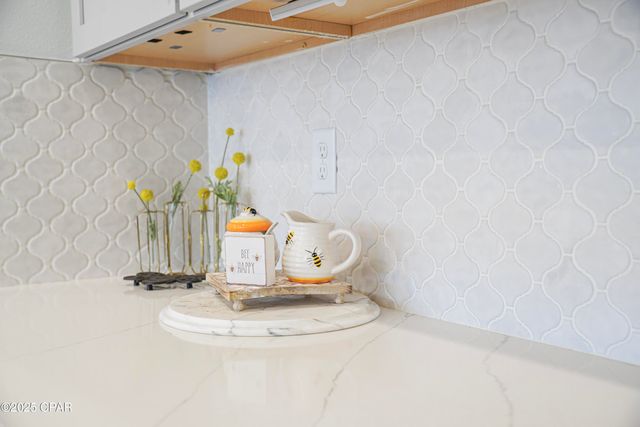 198 Blaze Boulevard, Freeport, FL 32439