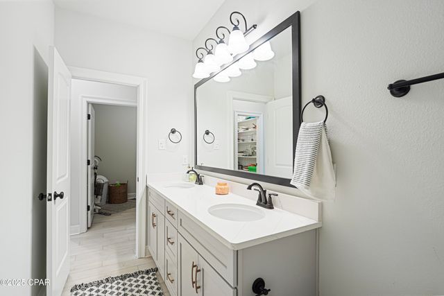 198 Blaze Boulevard, Freeport, FL 32439